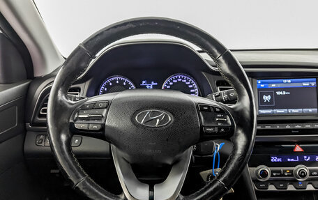 Hyundai Elantra VI рестайлинг, 2019 год, 1 800 000 рублей, 21 фотография