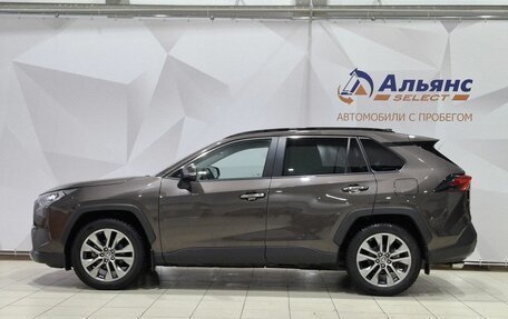 Toyota RAV4, 2021 год, 3 800 000 рублей, 6 фотография