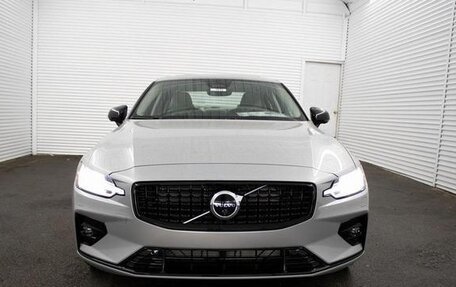 Volvo S60 III, 2024 год, 7 440 000 рублей, 2 фотография