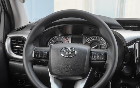 Toyota Hilux VIII, 2020 год, 3 699 000 рублей, 16 фотография