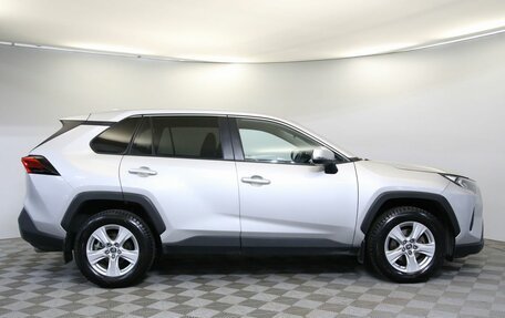 Toyota RAV4, 2020 год, 3 045 000 рублей, 4 фотография