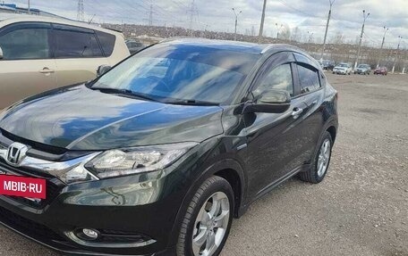 Honda Vezel, 2014 год, 1 950 000 рублей, 3 фотография