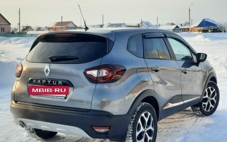 Renault Kaptur I рестайлинг, 2017 год, 1 690 000 рублей, 4 фотография