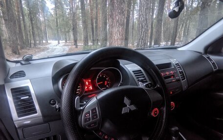 Mitsubishi Outlander III рестайлинг 3, 2008 год, 1 247 000 рублей, 18 фотография