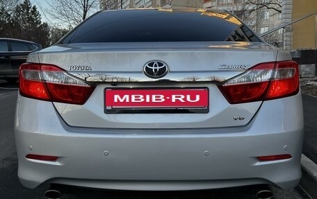 Toyota Camry, 2013 год, 1 700 000 рублей, 14 фотография