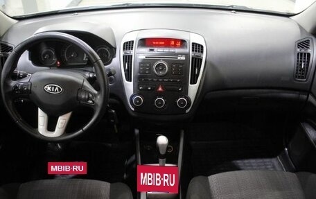 KIA cee'd I рестайлинг, 2011 год, 990 000 рублей, 13 фотография