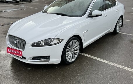 Jaguar XF I рестайлинг, 2013 год, 2 фотография