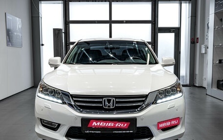 Honda Accord IX рестайлинг, 2013 год, 2 099 000 рублей, 2 фотография