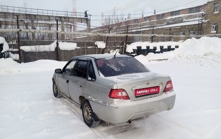 Daewoo Nexia I рестайлинг, 2009 год, 100 000 рублей, 1 фотография