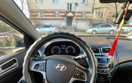 Hyundai Solaris II рестайлинг, 2014 год, 1 150 000 рублей, 3 фотография