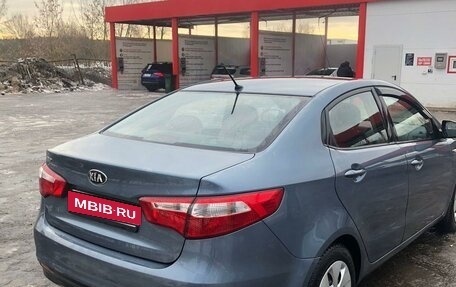 KIA Rio III рестайлинг, 2013 год, 980 000 рублей, 1 фотография