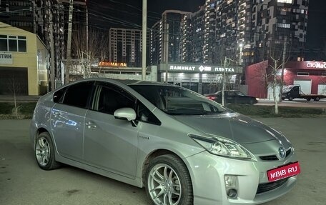 Toyota Prius, 2011 год, 1 000 000 рублей, 7 фотография