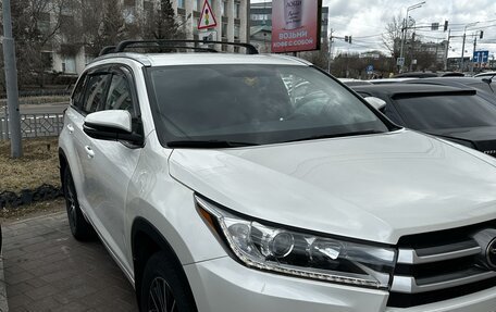 Toyota Highlander III, 2019 год, 4 500 000 рублей, 2 фотография