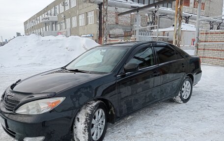 Toyota Camry V40, 2002 год, 630 000 рублей, 2 фотография