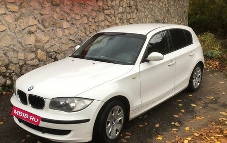 BMW 1 серия, 2009 год, 680 000 рублей, 2 фотография