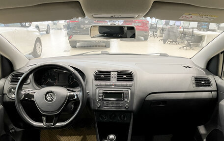 Volkswagen Polo VI (EU Market), 2015 год, 920 000 рублей, 14 фотография