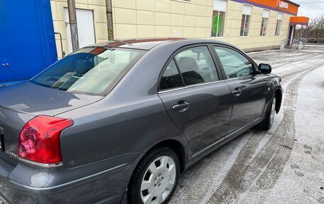 Toyota Avensis III рестайлинг, 2006 год, 800 000 рублей, 4 фотография