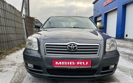 Toyota Avensis III рестайлинг, 2006 год, 800 000 рублей, 2 фотография