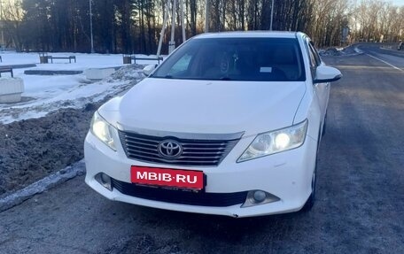 Toyota Camry, 2013 год, 1 600 000 рублей, 2 фотография