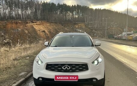 Infiniti FX II, 2011 год, 2 485 000 рублей, 1 фотография