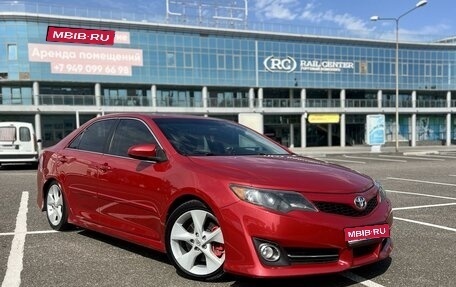 Toyota Camry, 2012 год, 2 100 000 рублей, 1 фотография