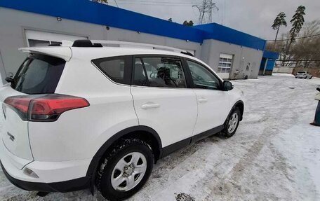 Toyota RAV4, 2017 год, 2 600 000 рублей, 9 фотография