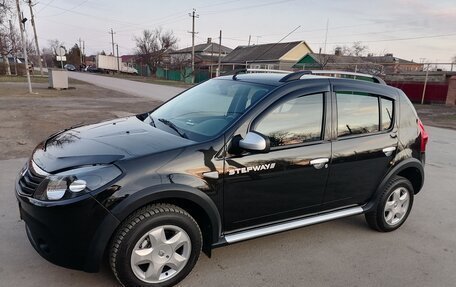 Renault Sandero I, 2013 год, 1 450 000 рублей, 1 фотография