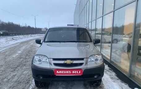 Chevrolet Niva I рестайлинг, 2012 год, 557 000 рублей, 2 фотография