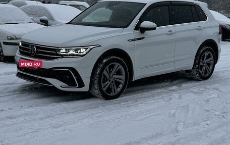 Volkswagen Tiguan II, 2021 год, 4 650 000 рублей, 14 фотография