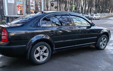 Skoda Superb III рестайлинг, 2004 год, 385 000 рублей, 20 фотография