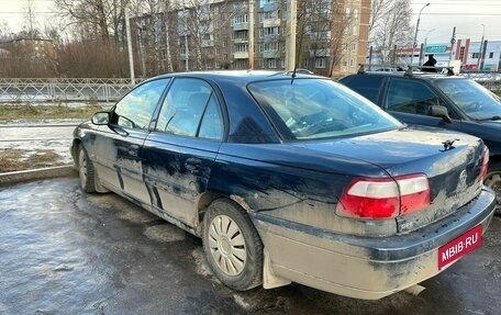 Opel Omega B, 2000 год, 140 000 рублей, 1 фотография