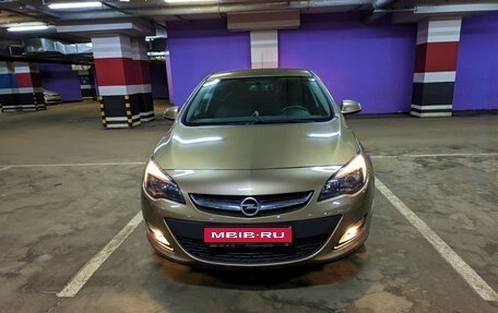 Opel Astra J, 2013 год, 1 100 000 рублей, 1 фотография