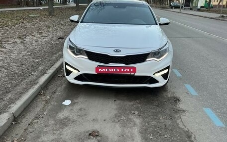 KIA Optima IV, 2019 год, 2 400 000 рублей, 12 фотография