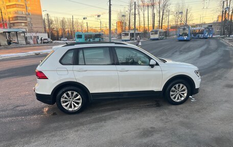 Volkswagen Tiguan II, 2019 год, 2 070 000 рублей, 4 фотография