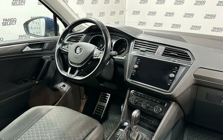 Volkswagen Tiguan II, 2018 год, 2 348 400 рублей, 4 фотография