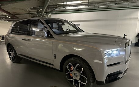 Rolls-Royce Cullinan, 2024 год, 76 500 000 рублей, 4 фотография