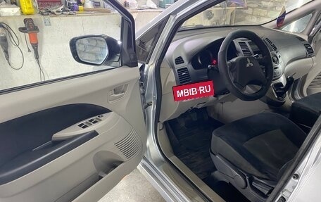 Mitsubishi Grandis, 2007 год, 709 000 рублей, 9 фотография