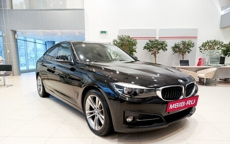 BMW 3 серия, 2019 год, 3 260 000 рублей, 3 фотография