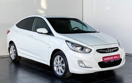 Hyundai Solaris II рестайлинг, 2012 год, 980 000 рублей, 1 фотография