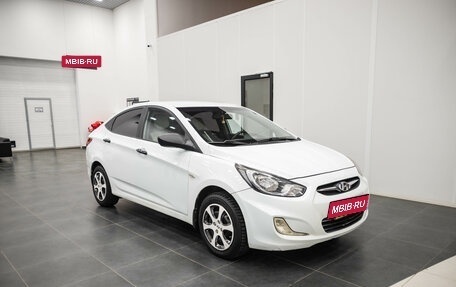 Hyundai Solaris II рестайлинг, 2012 год, 570 000 рублей, 4 фотография