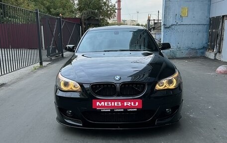 BMW 5 серия, 2004 год, 1 550 000 рублей, 10 фотография