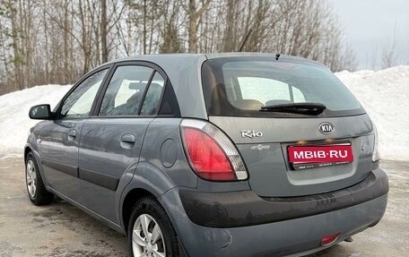 KIA Rio II, 2009 год, 675 000 рублей, 1 фотография