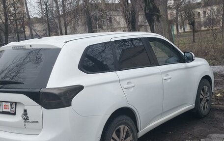 Mitsubishi Outlander III рестайлинг 3, 2012 год, 1 400 000 рублей, 1 фотография