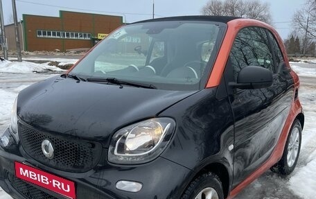 Smart Fortwo III, 2018 год, 930 000 рублей, 3 фотография