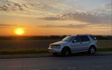 Mercedes-Benz M-Класс, 1999 год, 755 000 рублей, 3 фотография