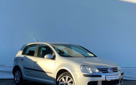 Volkswagen Golf V, 2005 год, 527 800 рублей, 3 фотография