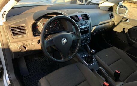 Volkswagen Golf V, 2005 год, 527 800 рублей, 5 фотография