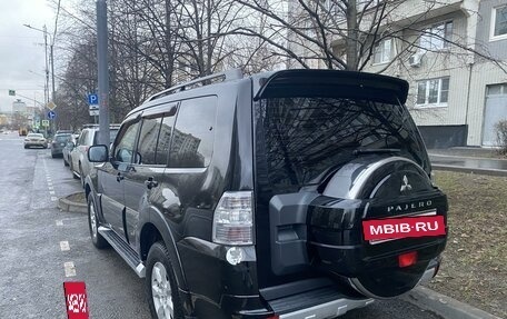 Mitsubishi Pajero IV, 2011 год, 2 300 000 рублей, 2 фотография