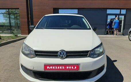 Volkswagen Polo VI (EU Market), 2012 год, 585 000 рублей, 19 фотография