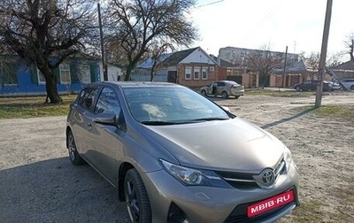 Toyota Auris II, 2013 год, 1 400 000 рублей, 1 фотография